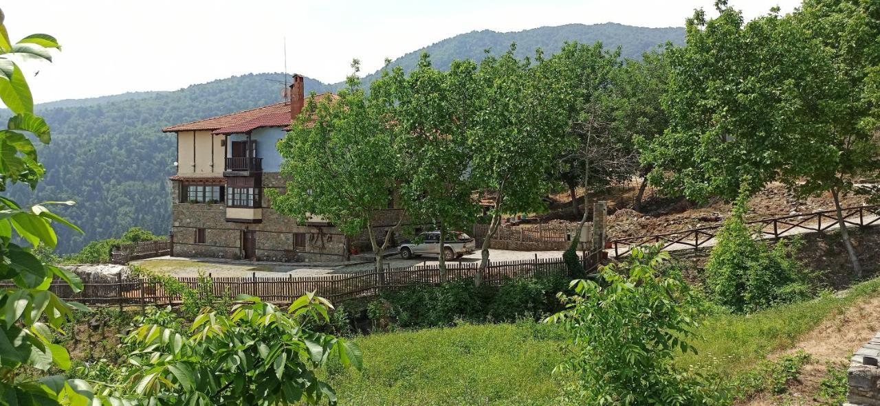 Sintrivanis Mountain Ano Skotina Luaran gambar
